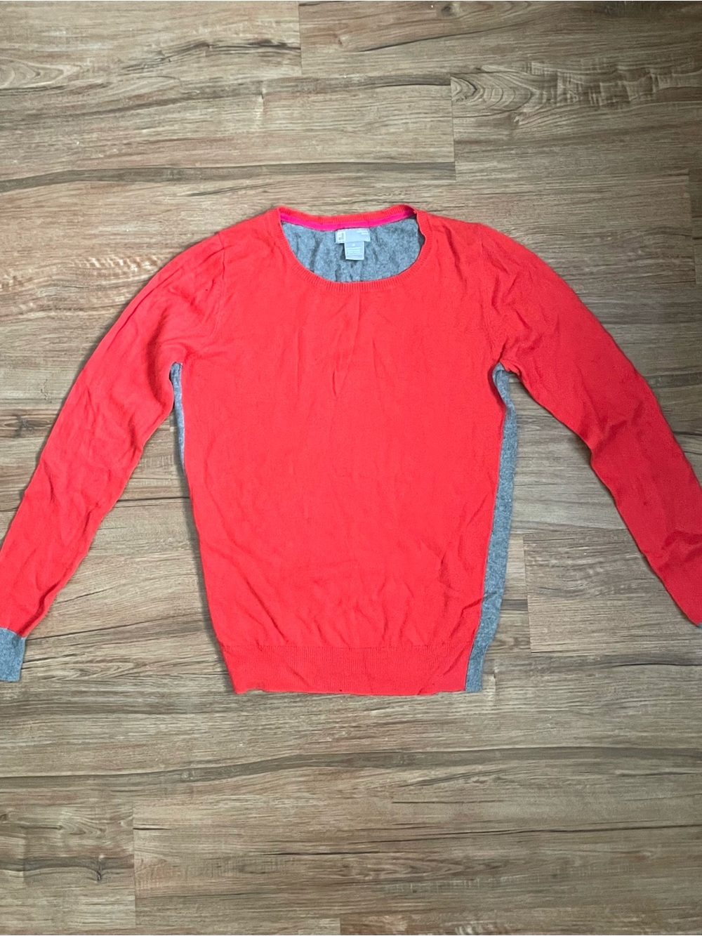 jcpenney Bright Coral Cashmere Blend Crewneck Sweater with Gray Trim Size M - Picture 3 of 6